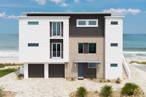 House in Saint Augustine, Florida 4 bedrooms, 330.36 sq.m. № 770045 - photo 1