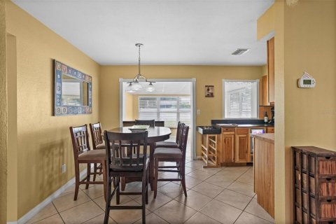 House in Clearwater, Florida 2 bedrooms, 112.5 sq.m. № 1690051 - photo 5