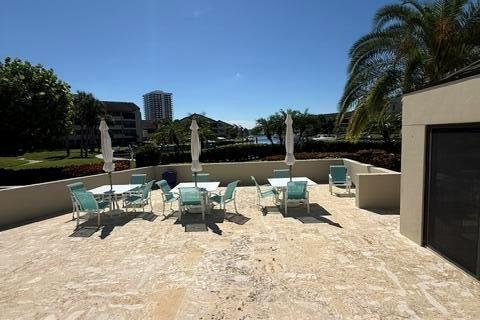 Copropriété à louer à North Palm Beach, Floride: 3 chambres, 239.69 m2 № 2390173 - photo 20