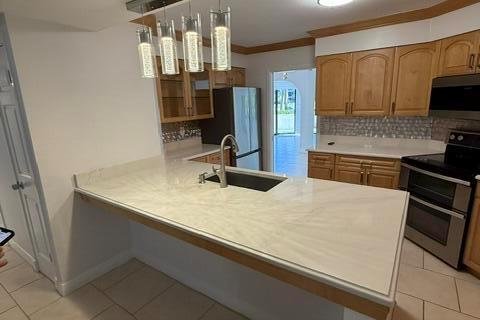 Copropriété à louer à North Palm Beach, Floride: 3 chambres, 239.69 m2 № 2390173 - photo 5