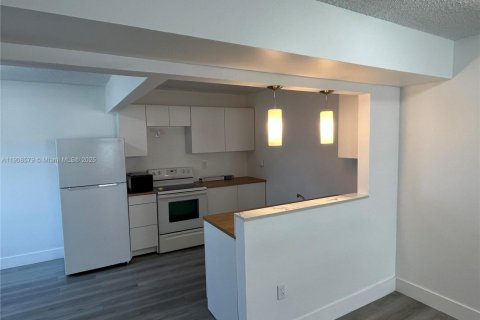 Apartment in Miami, Florida 2 bedrooms, 98.48 sq.m. № 2012842 - photo 3