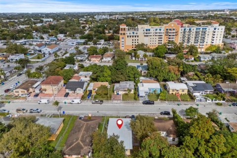 Снять в аренду виллу или дом в Майами, Флорида 2 спальни, 62.71м2, № 1988246 - фото 10