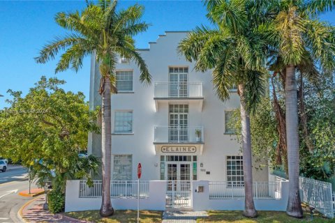 Купить кондоминиум в Майами-Бич, Флорида 39.02м2, № 1933831 - фото 12