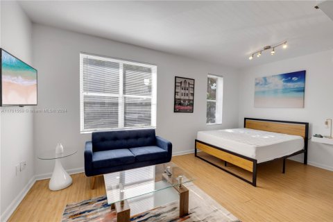 Купить кондоминиум в Майами-Бич, Флорида 39.02м2, № 1933831 - фото 1