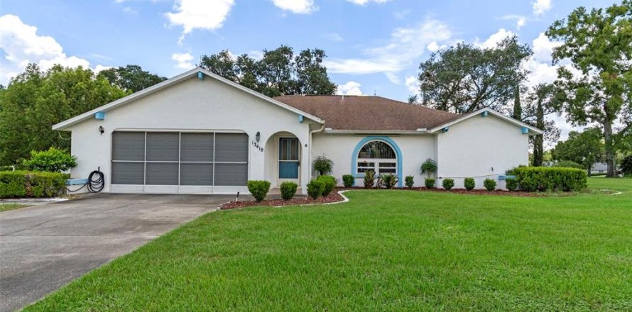 Casa en Spring Hill, Florida 3 dormitorios, 152.27 m2 № 1876040