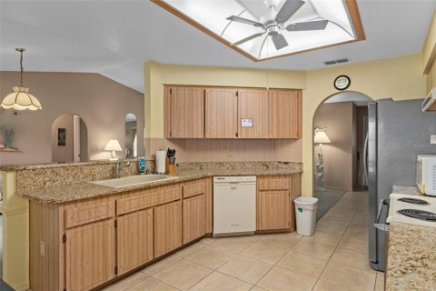 Casa en venta en Spring Hill, Florida, 3 dormitorios, 152.27 m2 № 1876040 - foto 14