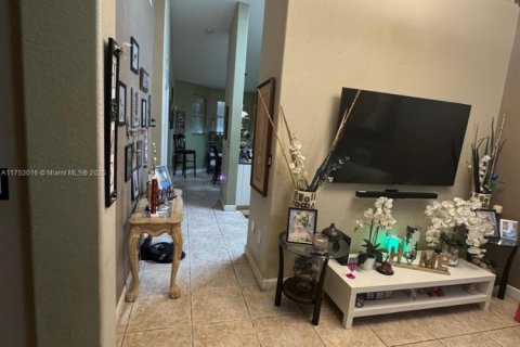 Купить кондоминиум в Хомстед, Флорида 3 спальни, 109.81м2, № 1959895 - фото 19