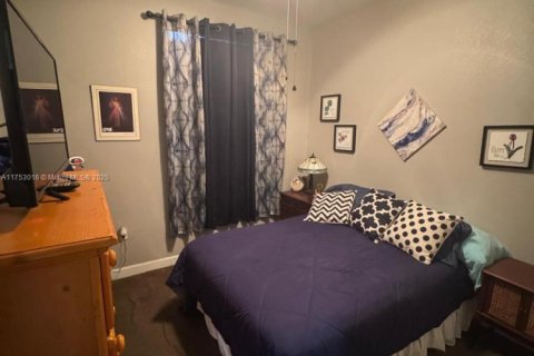 Купить кондоминиум в Хомстед, Флорида 3 спальни, 109.81м2, № 1959895 - фото 15