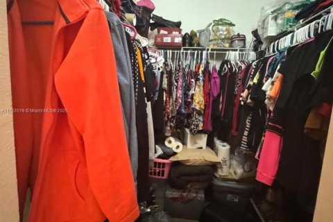 Купить кондоминиум в Хомстед, Флорида 3 спальни, 109.81м2, № 1959895 - фото 13