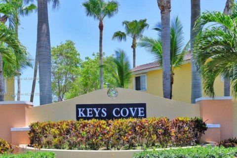 Купить кондоминиум в Хомстед, Флорида 3 спальни, 109.81м2, № 1959895 - фото 25