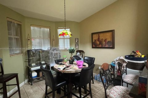 Купить кондоминиум в Хомстед, Флорида 3 спальни, 109.81м2, № 1959895 - фото 8