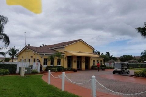 Купить кондоминиум в Хомстед, Флорида 3 спальни, 109.81м2, № 1959895 - фото 20