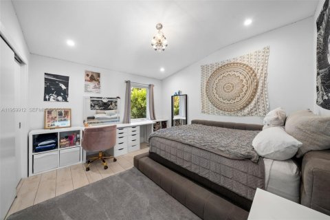 Villa ou maison à vendre à Miami Beach, Floride: 4 chambres, 279.82 m2 № 2025410 - photo 21