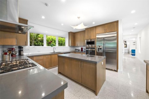 Villa ou maison à vendre à Miami Beach, Floride: 4 chambres, 279.82 m2 № 2025410 - photo 7