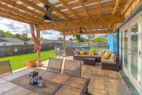 Casa en venta en Port Orange, Florida, 3 dormitorios, 173.17 m2 № 1810204 - foto 22