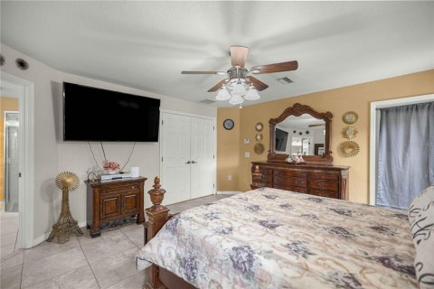 House in Ocala, Florida 3 bedrooms, 199.18 sq.m. № 2258377 - photo 26