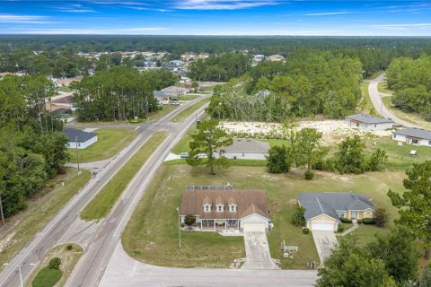 House in Ocala, Florida 3 bedrooms, 199.18 sq.m. № 2258377 - photo 6