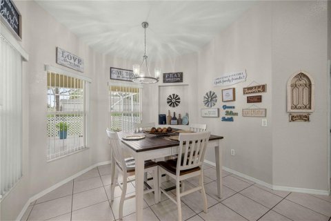 House in Ocala, Florida 3 bedrooms, 199.18 sq.m. № 2258377 - photo 20