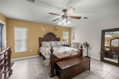 House in Ocala, Florida 3 bedrooms, 199.18 sq.m. № 2258377 - photo 25