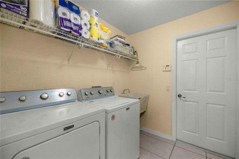 House in Ocala, Florida 3 bedrooms, 199.18 sq.m. № 2258377 - photo 24