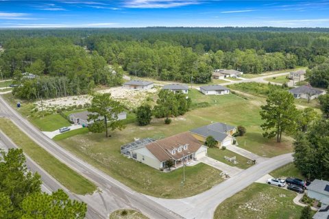 House in Ocala, Florida 3 bedrooms, 199.18 sq.m. № 2258377 - photo 7