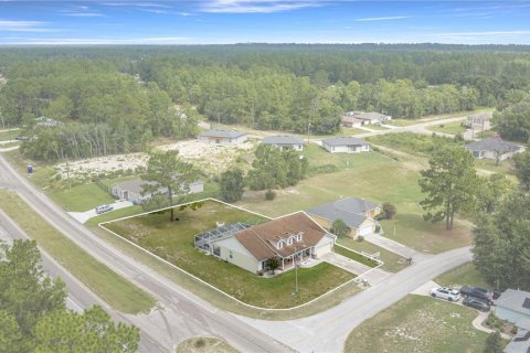House in Ocala, Florida 3 bedrooms, 199.18 sq.m. № 2258377 - photo 5