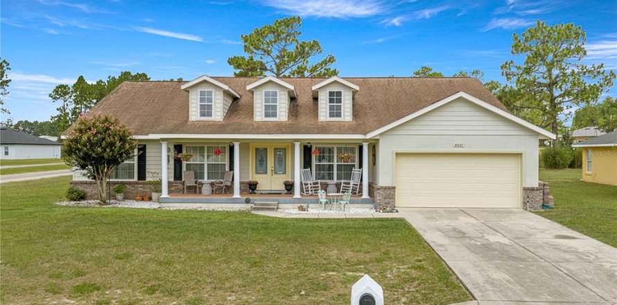 House in Ocala, Florida 3 bedrooms, 199.18 sq.m. № 2258377