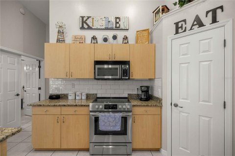 House in Ocala, Florida 3 bedrooms, 199.18 sq.m. № 2258377 - photo 23