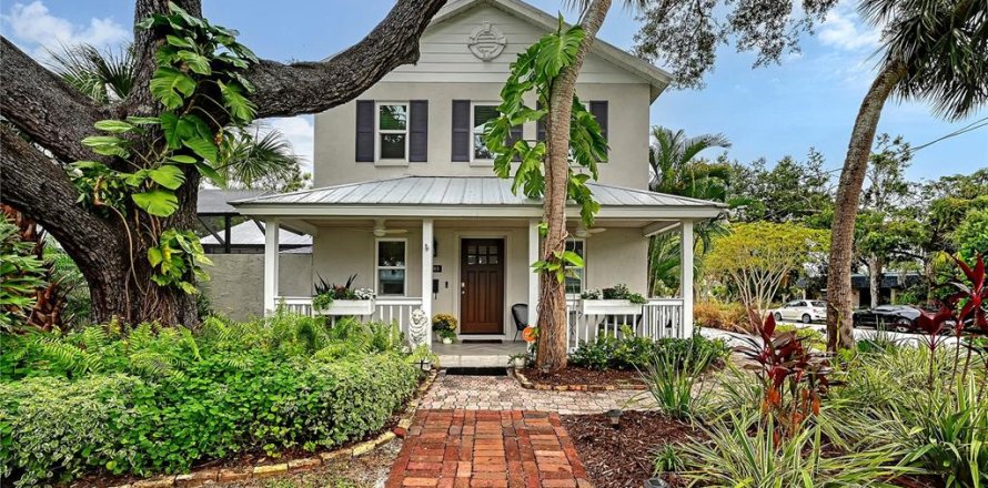 Villa ou maison à Sarasota, Floride 5 chambres, 272.95 m2 № 2325187