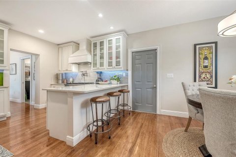 Villa ou maison à vendre à Sarasota, Floride: 5 chambres, 272.95 m2 № 2325187 - photo 18