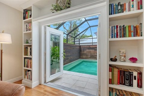 Villa ou maison à vendre à Sarasota, Floride: 5 chambres, 272.95 m2 № 2325187 - photo 15