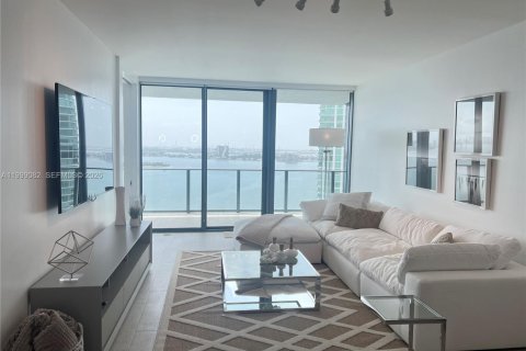 Condo in Miami, Florida, 2 bedrooms  № 2060790 - photo 4