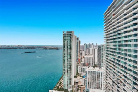Condo in Miami, Florida, 2 bedrooms  № 2060790