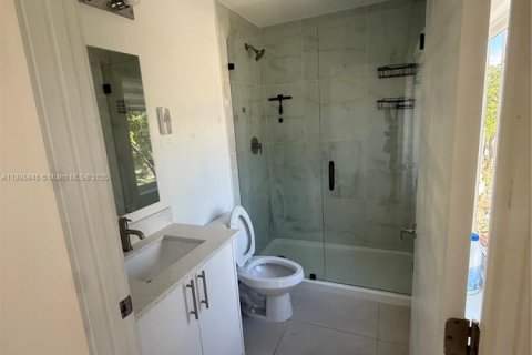 Condo in Homestead, Florida, 4 bedrooms  № 1950275 - photo 16