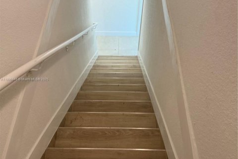 Condo in Homestead, Florida, 4 bedrooms  № 1950275 - photo 22