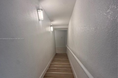 Condo in Homestead, Florida, 4 bedrooms  № 1950275 - photo 8