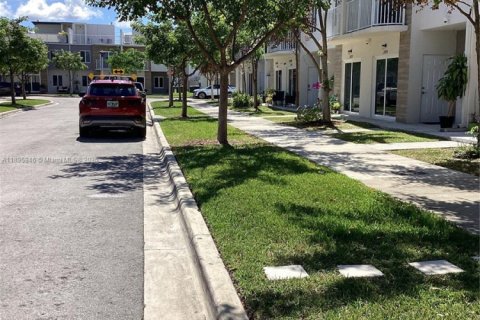 Condo in Homestead, Florida, 4 bedrooms  № 1950275 - photo 3