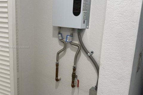 Condo in Homestead, Florida, 4 bedrooms  № 1950275 - photo 20