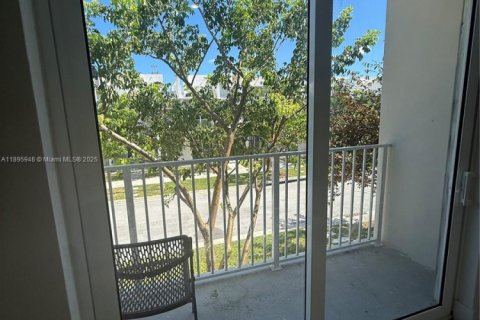 Condo in Homestead, Florida, 4 bedrooms  № 1950275 - photo 12