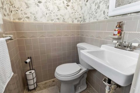 House in Saint Petersburg, Florida 3 bedrooms, 109.62 sq.m. № 1786135 - photo 28