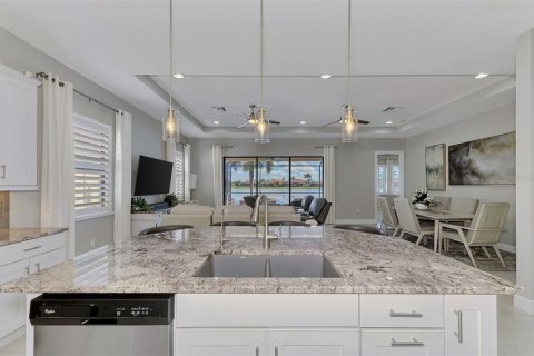 Villa ou maison à vendre à Venice, Floride: 3 chambres, 220.92 m2 № 2425243 - photo 24