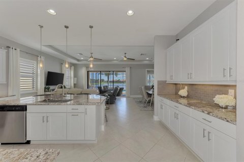 Villa ou maison à vendre à Venice, Floride: 3 chambres, 220.92 m2 № 2425243 - photo 17