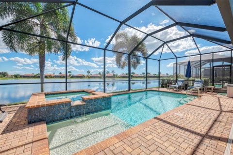 Villa ou maison à vendre à Venice, Floride: 3 chambres, 220.92 m2 № 2425243 - photo 2