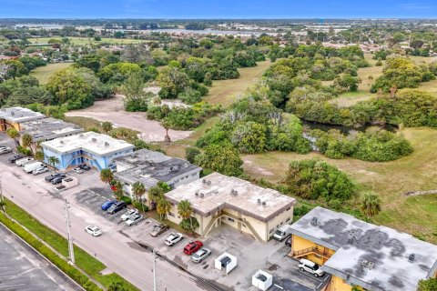 Condo in Deerfield Beach, Florida, 2 bedrooms № 2245394 - photo 29