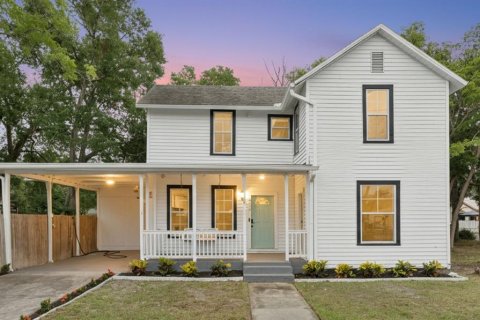 House in Sanford, Florida 3 bedrooms, 135.27 sq.m. № 2225283