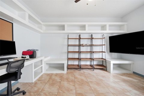 Villa ou maison à vendre à Orlando, Floride: 4 chambres, 304.16 m2 № 2429169 - photo 15