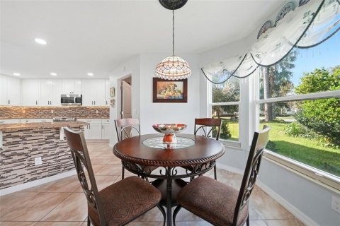 Villa ou maison à vendre à Orlando, Floride: 4 chambres, 304.16 m2 № 2429169 - photo 12