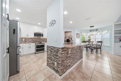 Villa ou maison à vendre à Orlando, Floride: 4 chambres, 304.16 m2 № 2429169 - photo 9