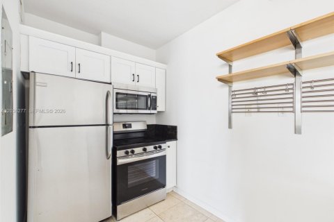 Copropriété à louer à Miami, Floride: 2 chambres, 190.82 m2 № 2084257 - photo 6