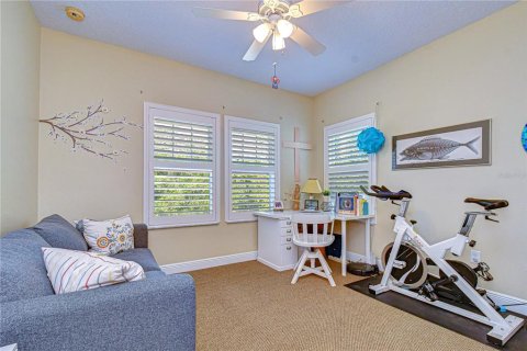 House in Fish Hawk, Florida 5 bedrooms, 318.75 sq.m. № 2104909 - photo 21